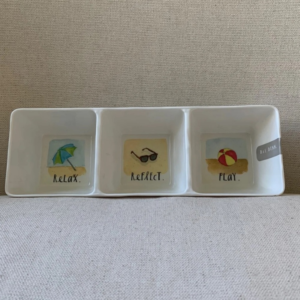 Rae Dunn melamine beach tray